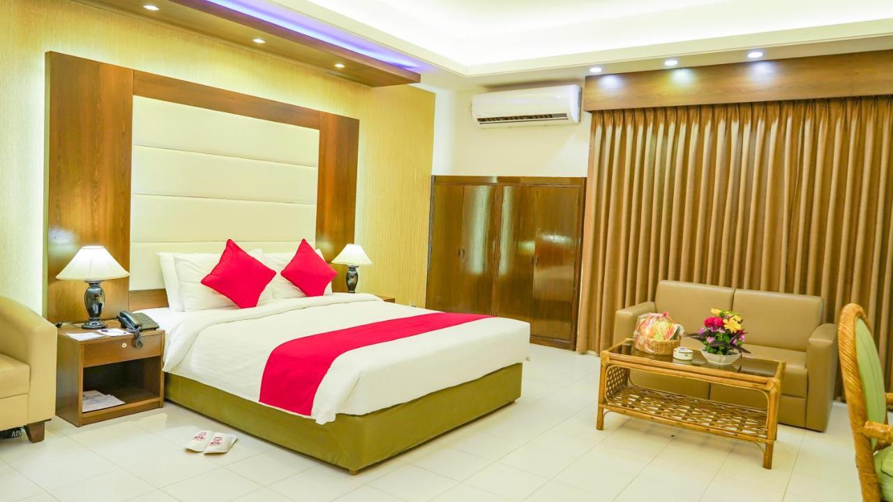 Asia Pacific Hotel Dhaka Exterior photo